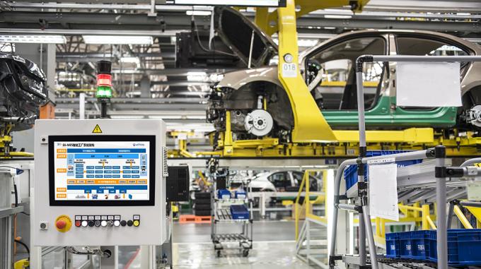 Uso de la PC industrial del panel en el sistema de MES de industria del automóvil